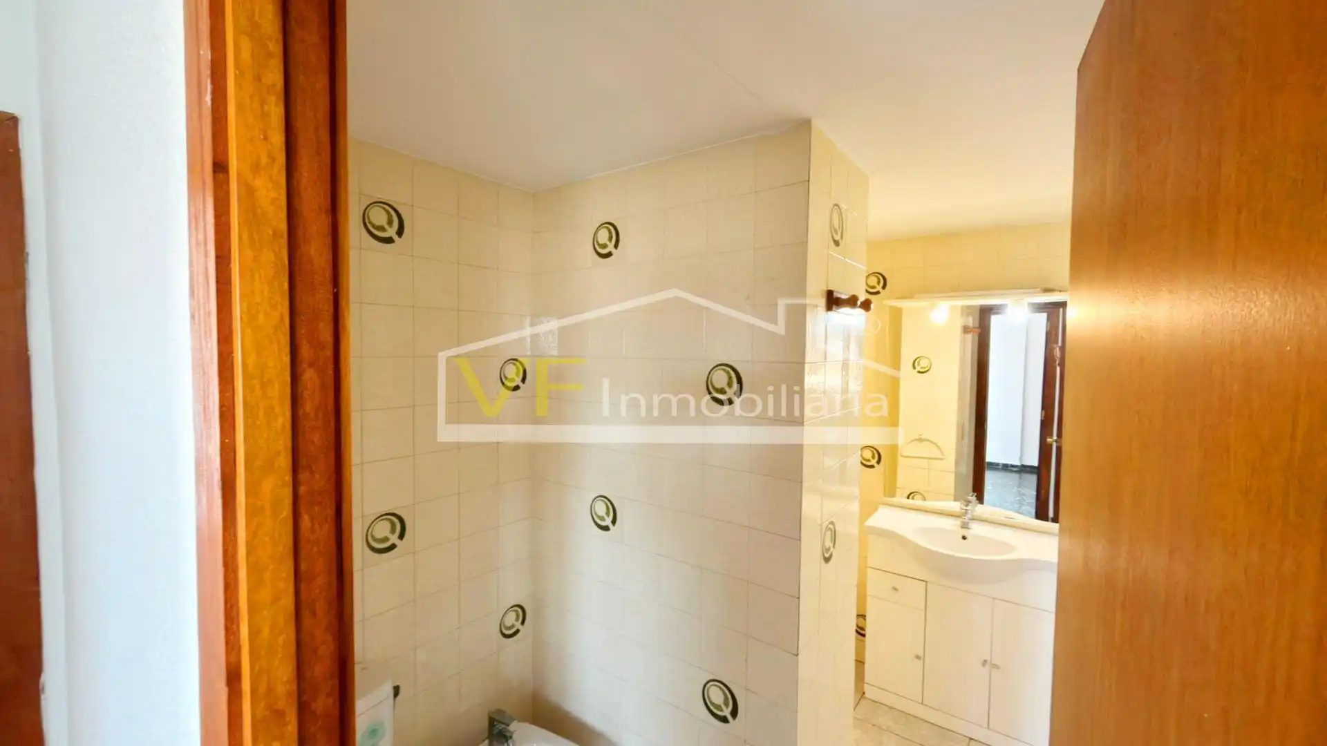 Baño de Piso en venta en Málaga con Balcón y Piscina comunitaria