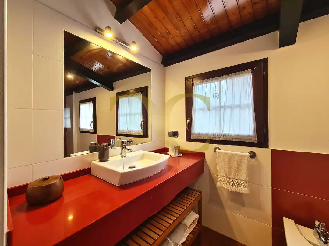Bathroom of Houses for sale in Tapia de Casariego  with Heating, Private garden and Terrace
