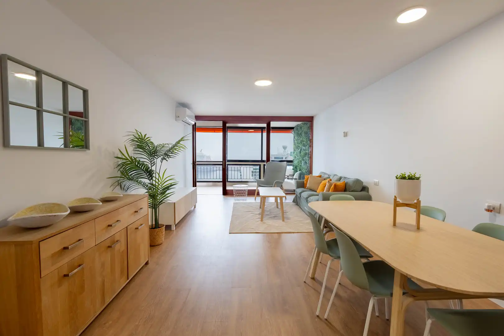 Living room of Flat for rent in  Santa Cruz de Tenerife Capital  with Air Conditioner, Terrace and Furnished