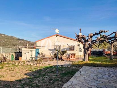 Vista exterior de Casa o xalet en venda en Alcover amb Jardí privat, Terrassa i Piscina