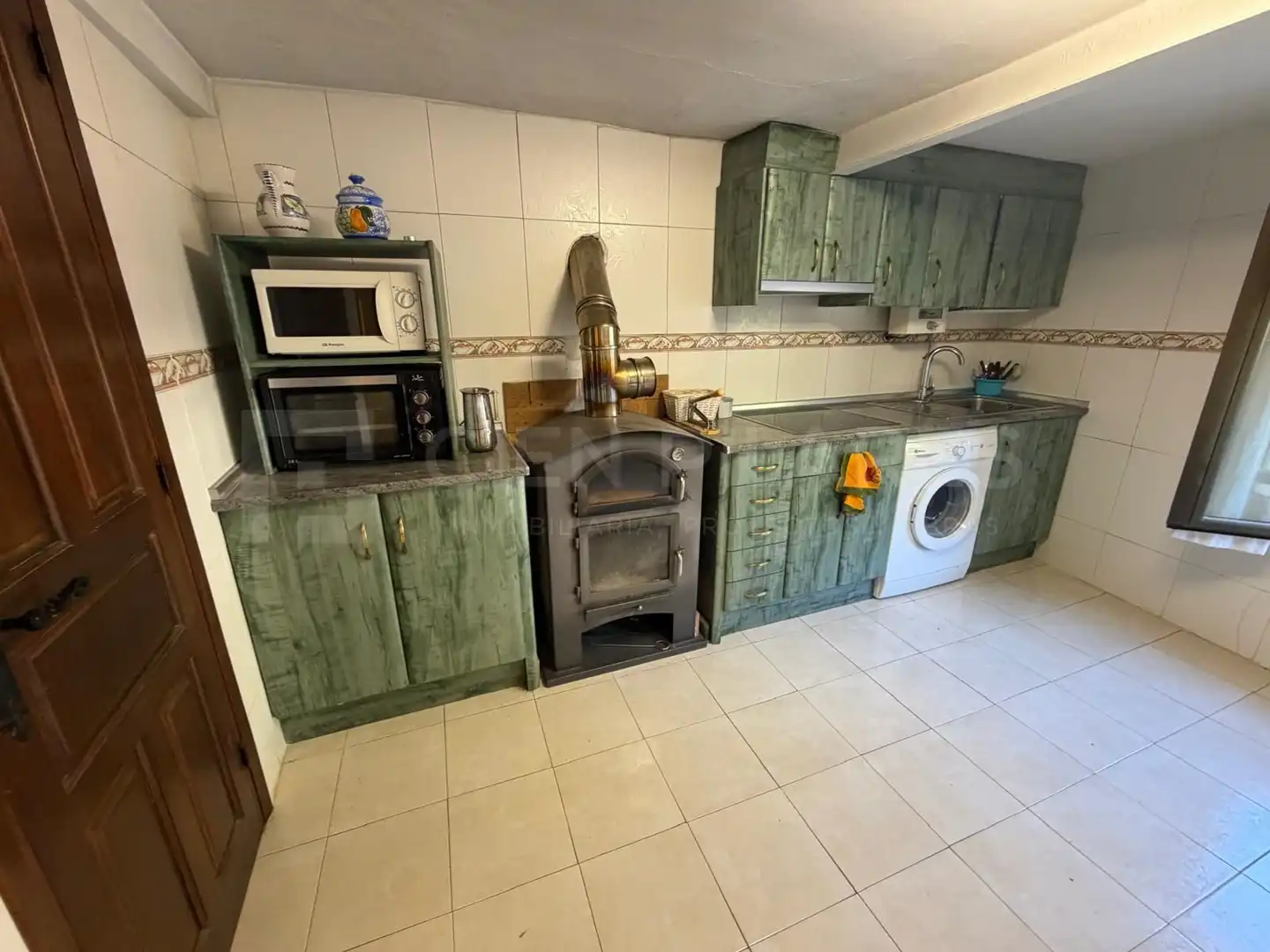 Kitchen of Detached homes for sale in Arnedillo
