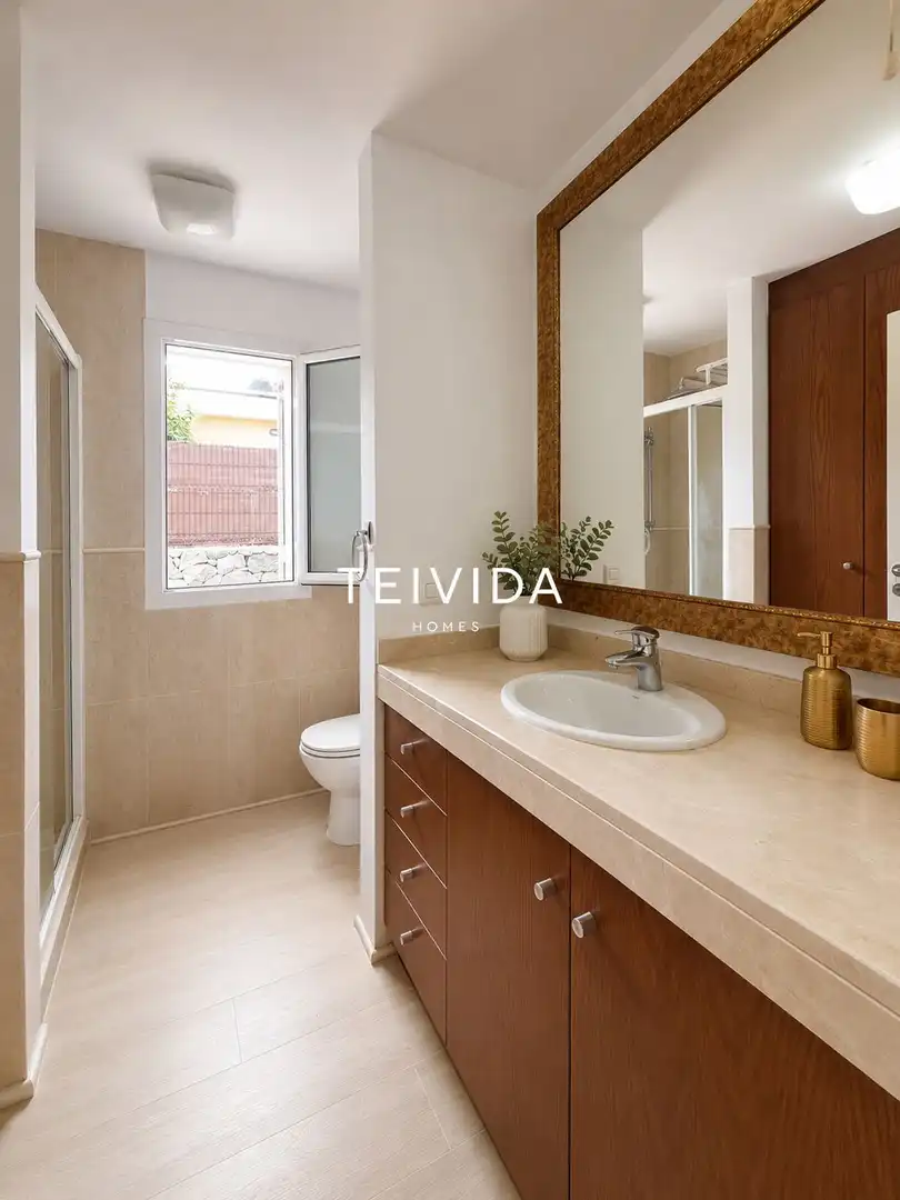 Bathroom of Houses for rent in La Orotava  with Storage room, Swimming Pool and Furnished