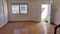 Sala d'estar de Casa o xalet en venda en Casas de Juan Núñez amb Terrassa