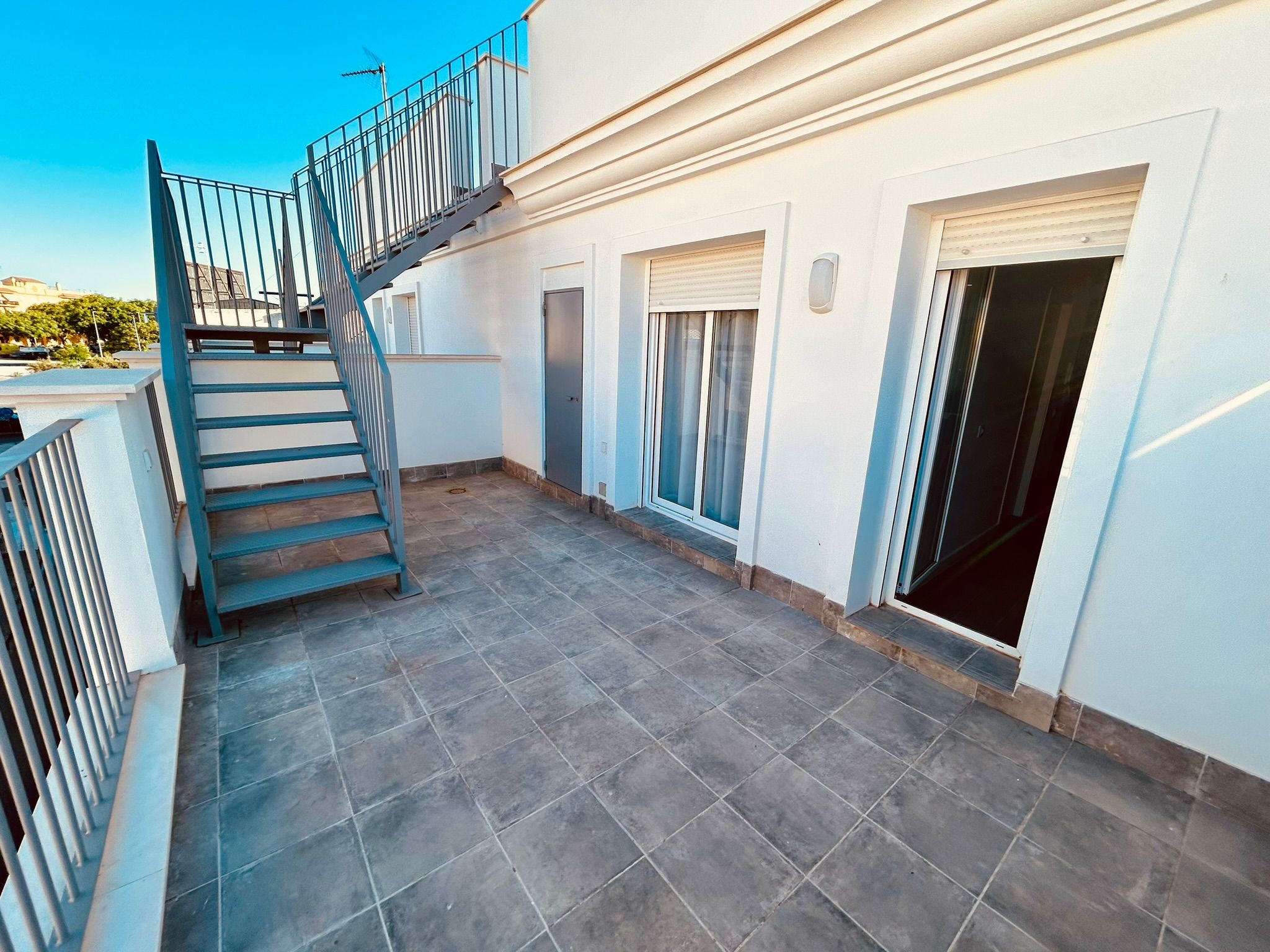 Àtic de lloguer a Calle Sebastián Elcano, 38, V Centenario - Piletas - Capuchinos