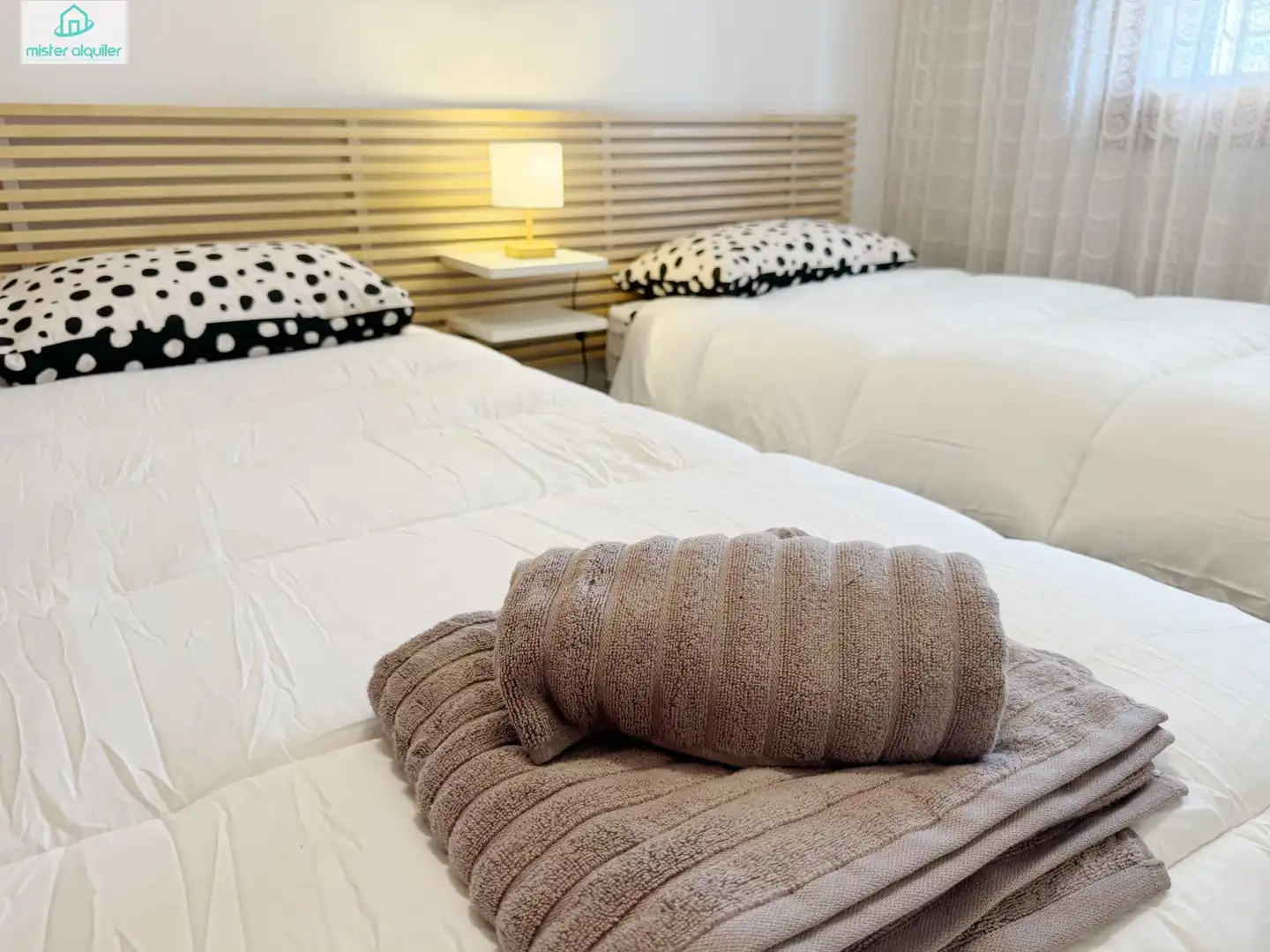 Apartamento con piscina en alquiler en Calle RUPERTO CHAPI 4, imagen 2