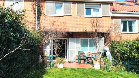 Foto 2 de Casa adosada en venta en Calle Pablo Picasso, La Pizarra, San Lorenzo de El Escorial
