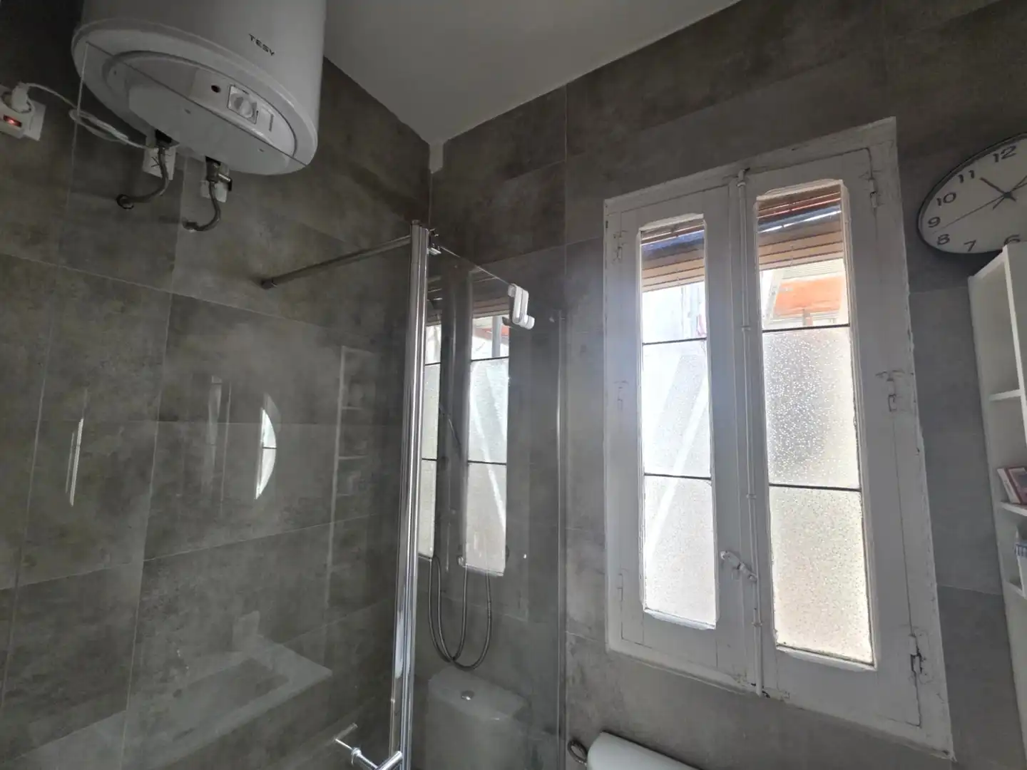 Baño de Ático en venta en Madrid con Aire acondicionado, Calefacción y Parquet