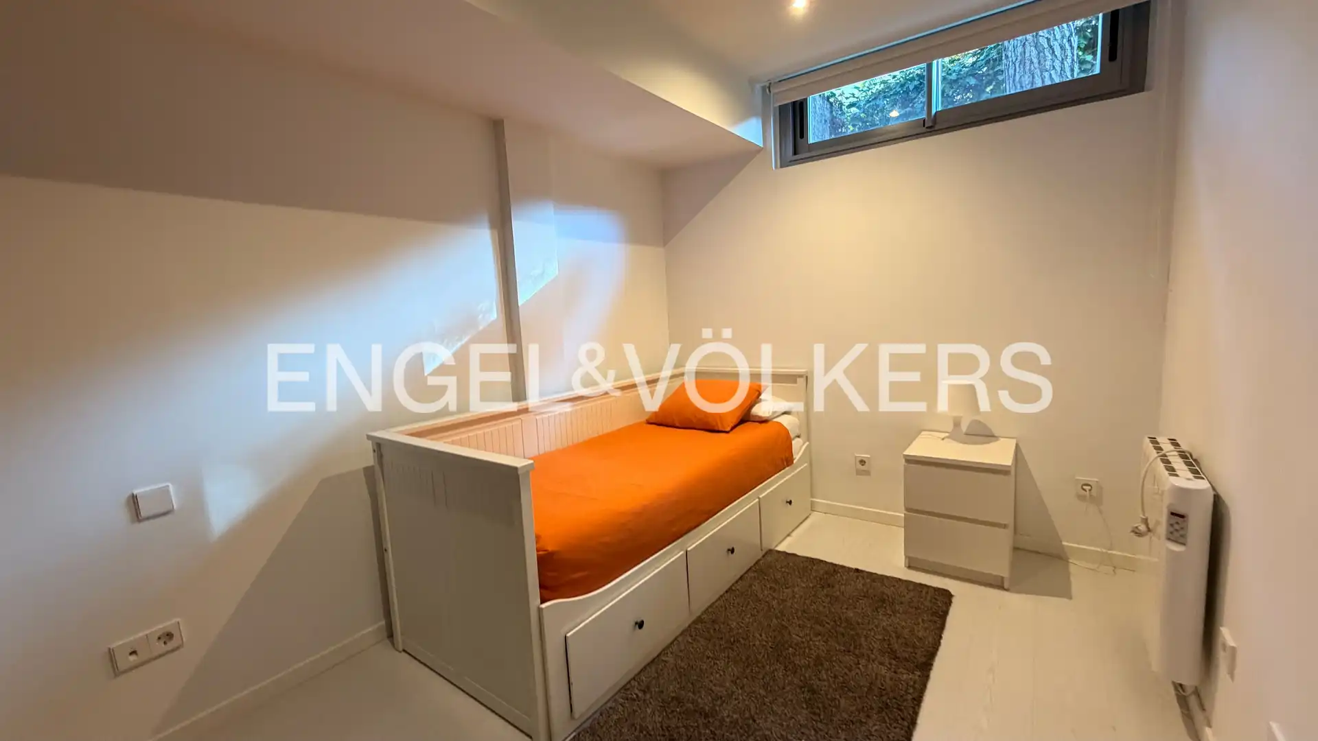 Dúplex de alquiler en La Moraleja con Aire acondicionado, Calefacción y Jardín privado