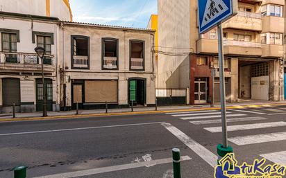 Vista exterior de Casa o xalet en venda en Sada (A Coruña) amb Jardí privat, Traster i Balcó