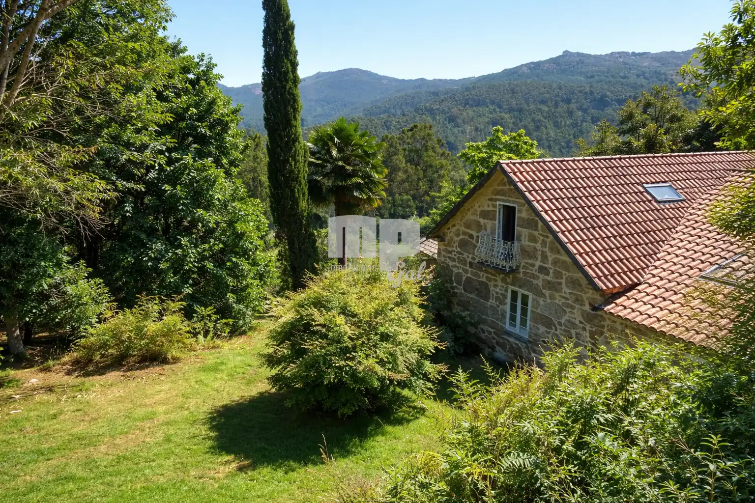 Jardí de Finca rústica en venda en Gondomar amb Calefacció, Jardí privat i Terrassa