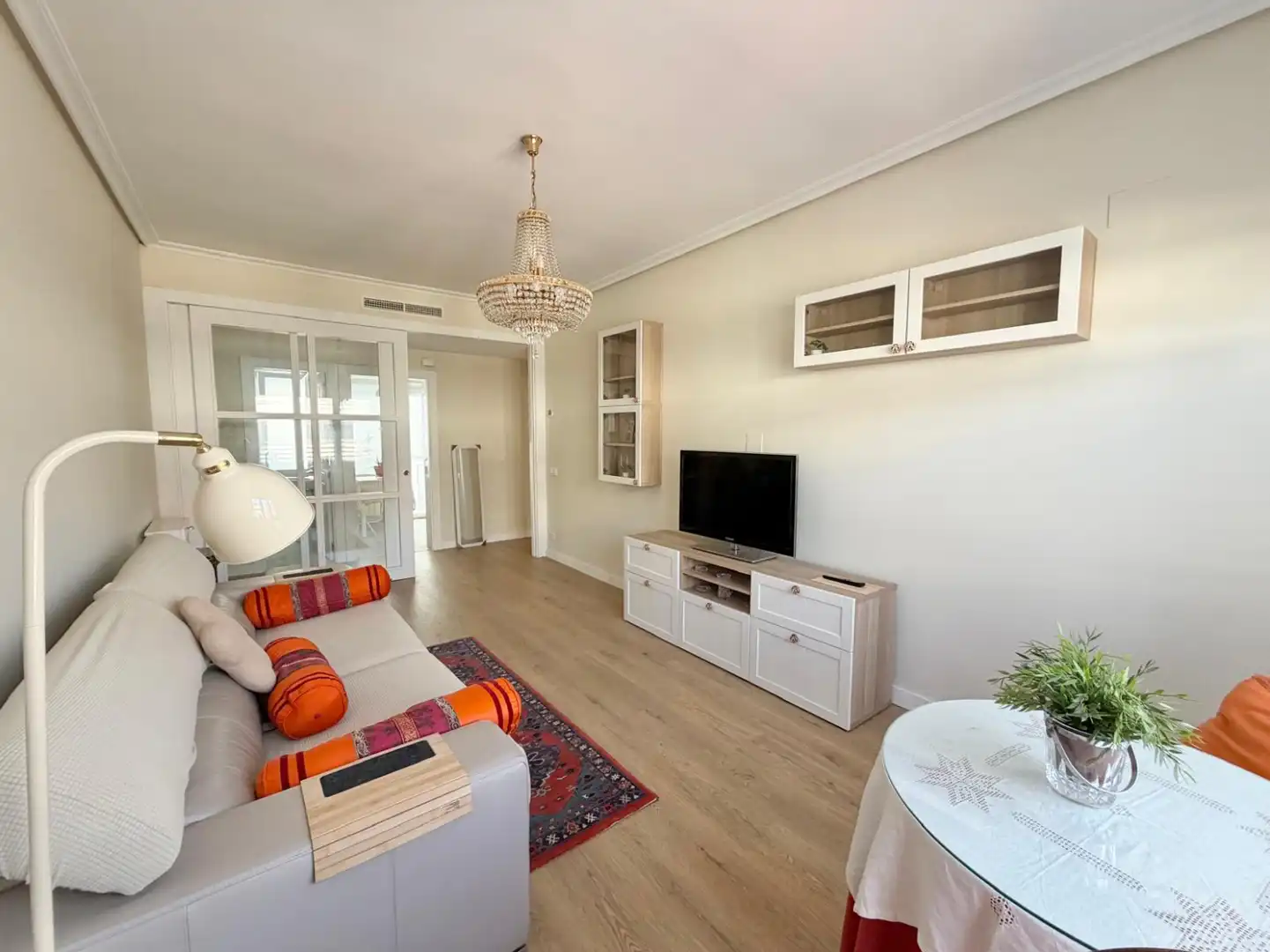 Living room of Flat for rent in  Logroño  with Heating, Terrace and Furnished