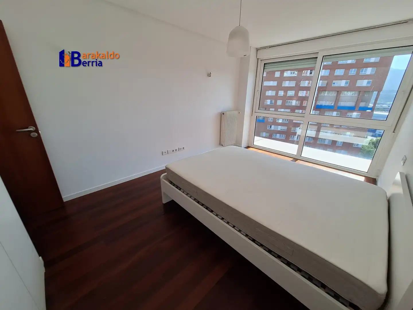 Habitación de Apartamento en venta en Barakaldo  con Calefacción