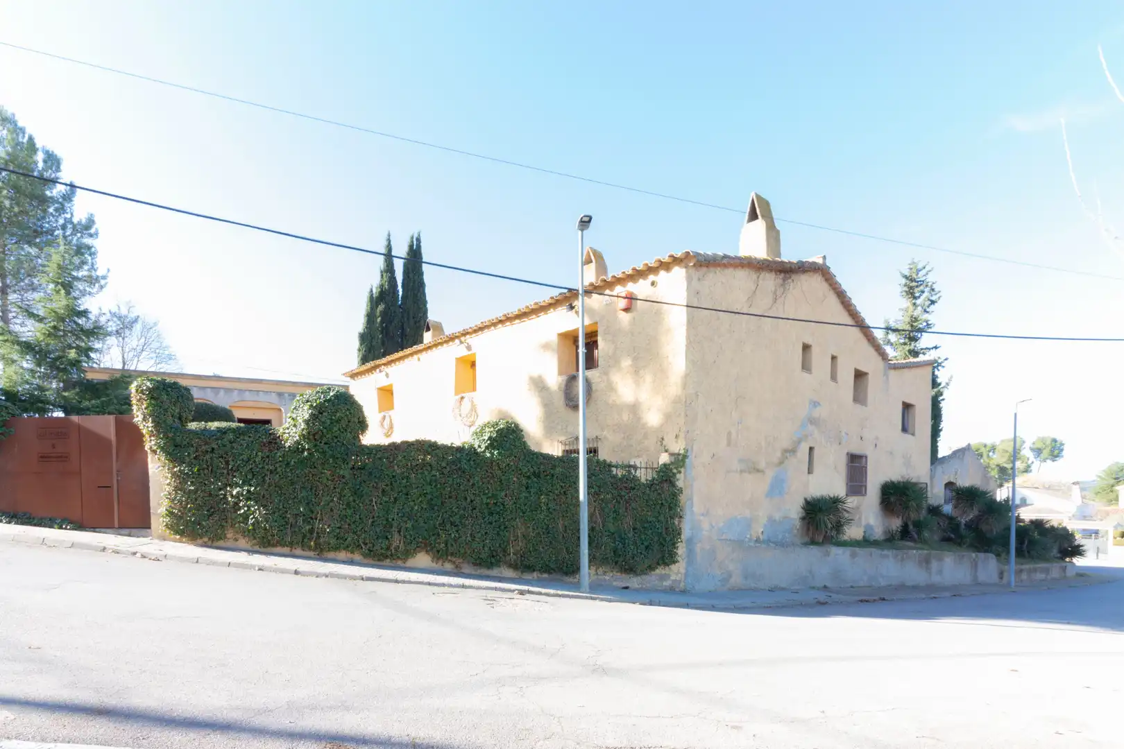 Vista exterior de Casa o xalet en venda en Subirats amb Aire condicionat, Jardí privat i Moblat