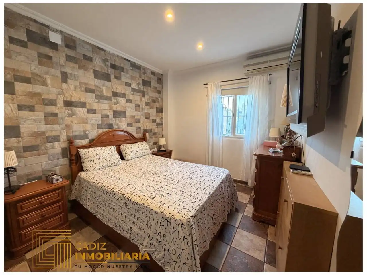 Dormitori de Àtic en venda en Cádiz amb Aire condicionat i Terrassa