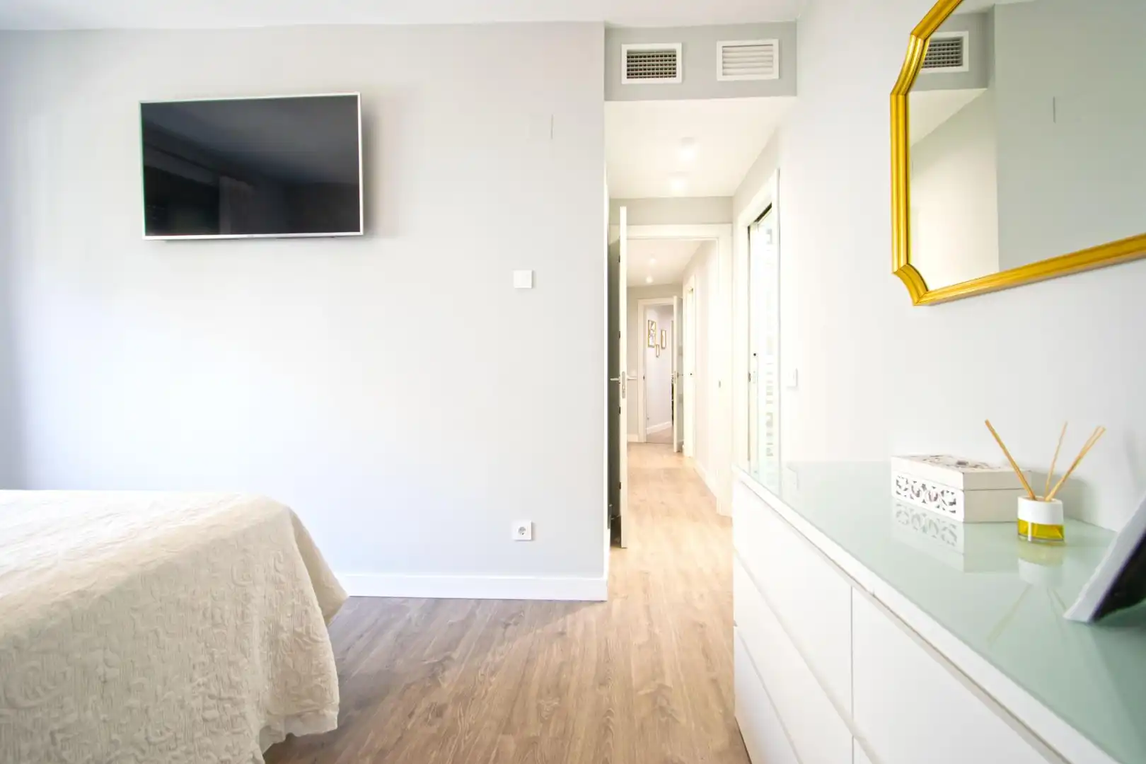 Bedroom of Flat for sale in Este - Alcosa- Torreblanca