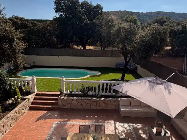 Piscina de Casa o chalet en venta en Moralzarzal con Jardín privado, Trastero y Piscina