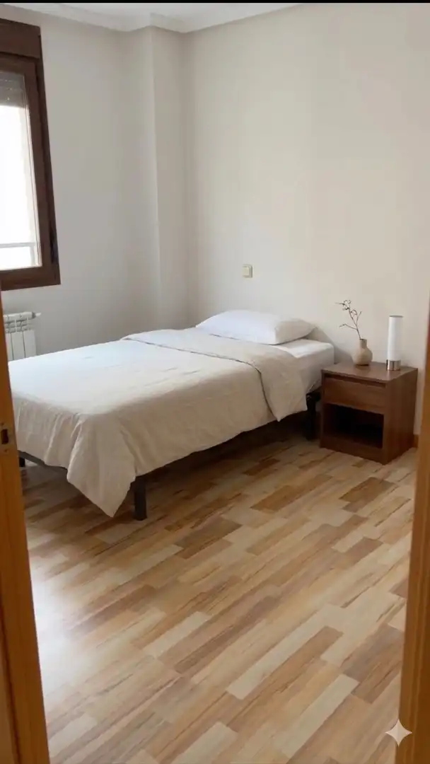 Habitación de Piso en venta en Olías del Rey con Calefacción, Parquet y Amueblado