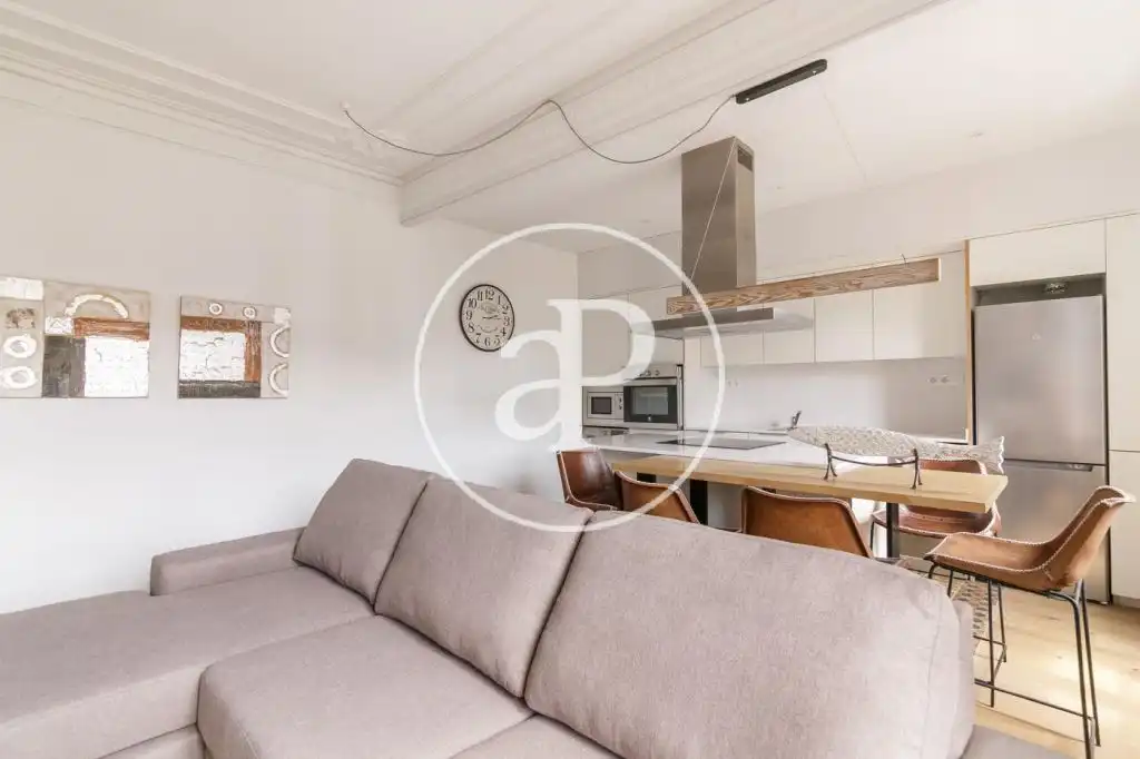 Sala de estar de Piso de alquiler en Barcelona con Aire acondicionado, Calefacción y Amueblado