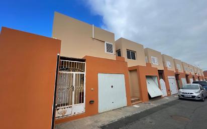 Exterior view of Duplex for sale in Santa Lucía de Tirajana  with Terrace