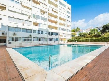 Apartament amb piscina en venda a Calle del Calvario 8