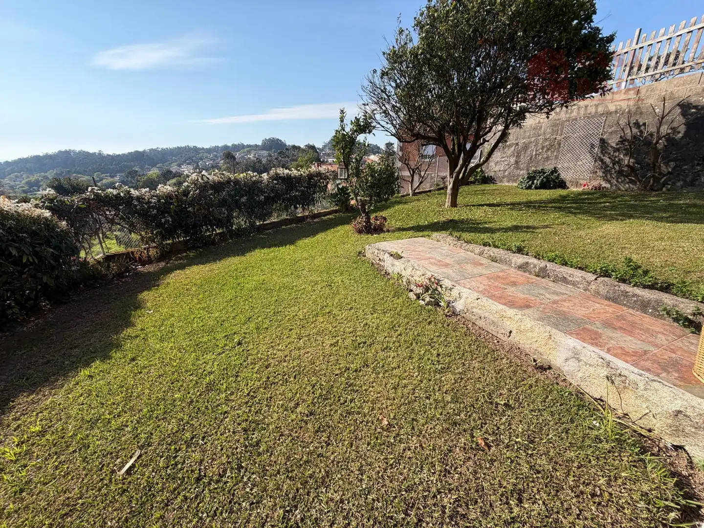Jardín de Casa o chalet en venta en Bueu con Calefacción, Parquet y Terraza