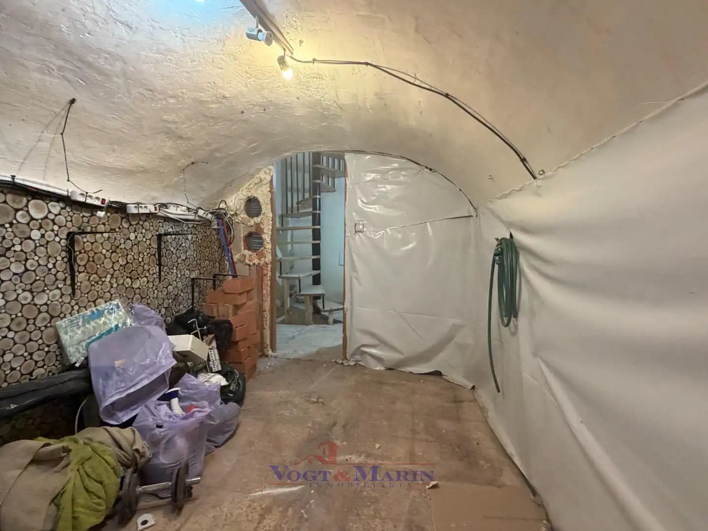 Casa adosada en venda en Sant Climent Sescebes amb Aire condicionat, Calefacció i Internet