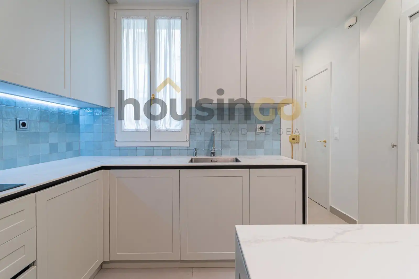 Kitchen of Flat for rent in Madrid  with Air Conditioner, Heating and Terrace