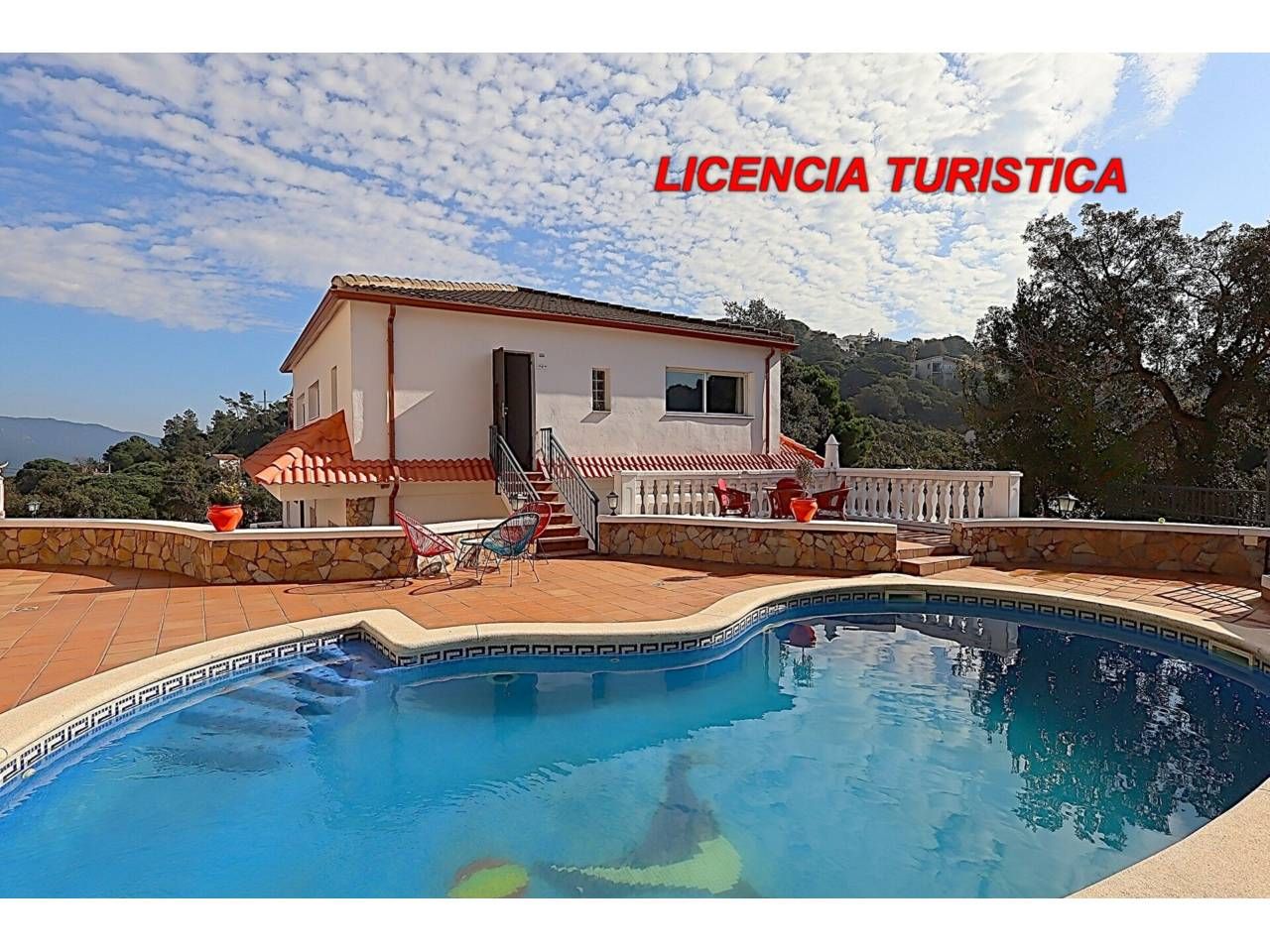 Vista exterior de Casa o xalet en venda en Lloret de Mar amb Calefacció, Jardí privat i Terrassa