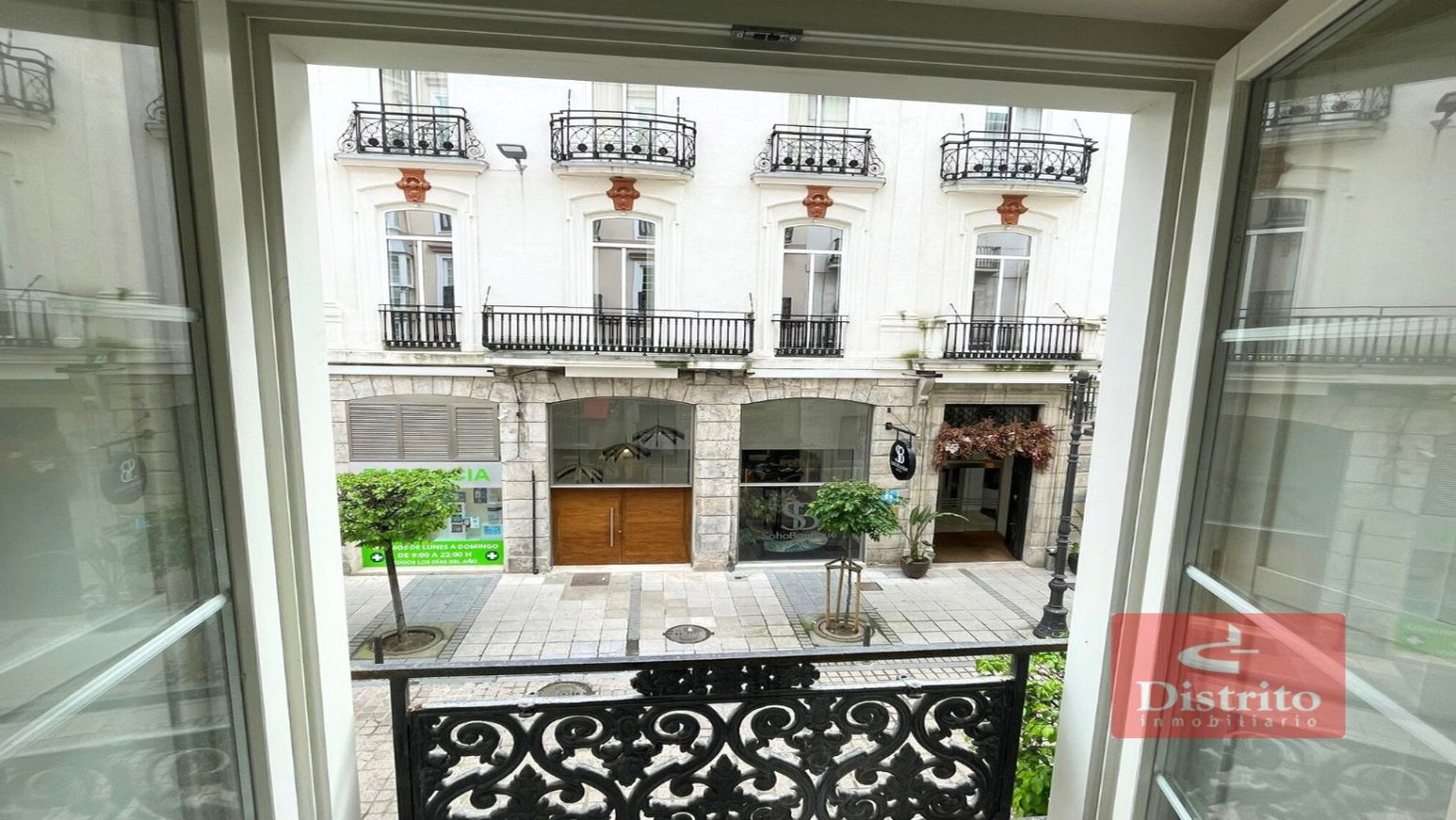 Vista exterior de Pis de lloguer en Santander amb Calefacció, Moblat i Balcó