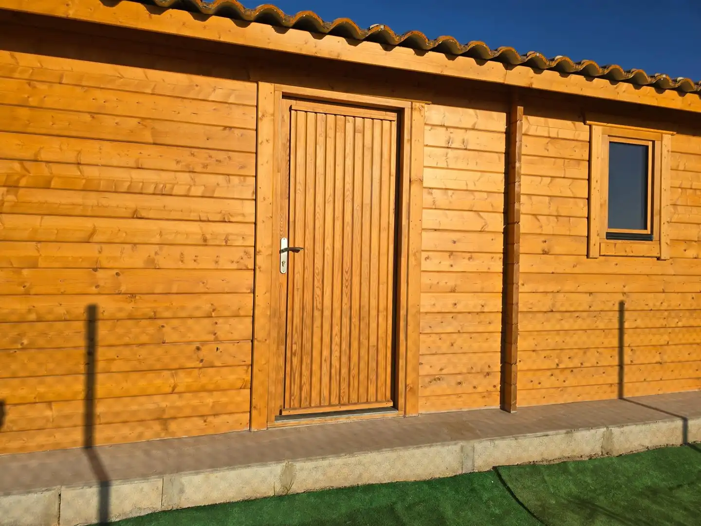 Vista exterior de Casa o chalet en venta en Palomares del Río con Jardín privado