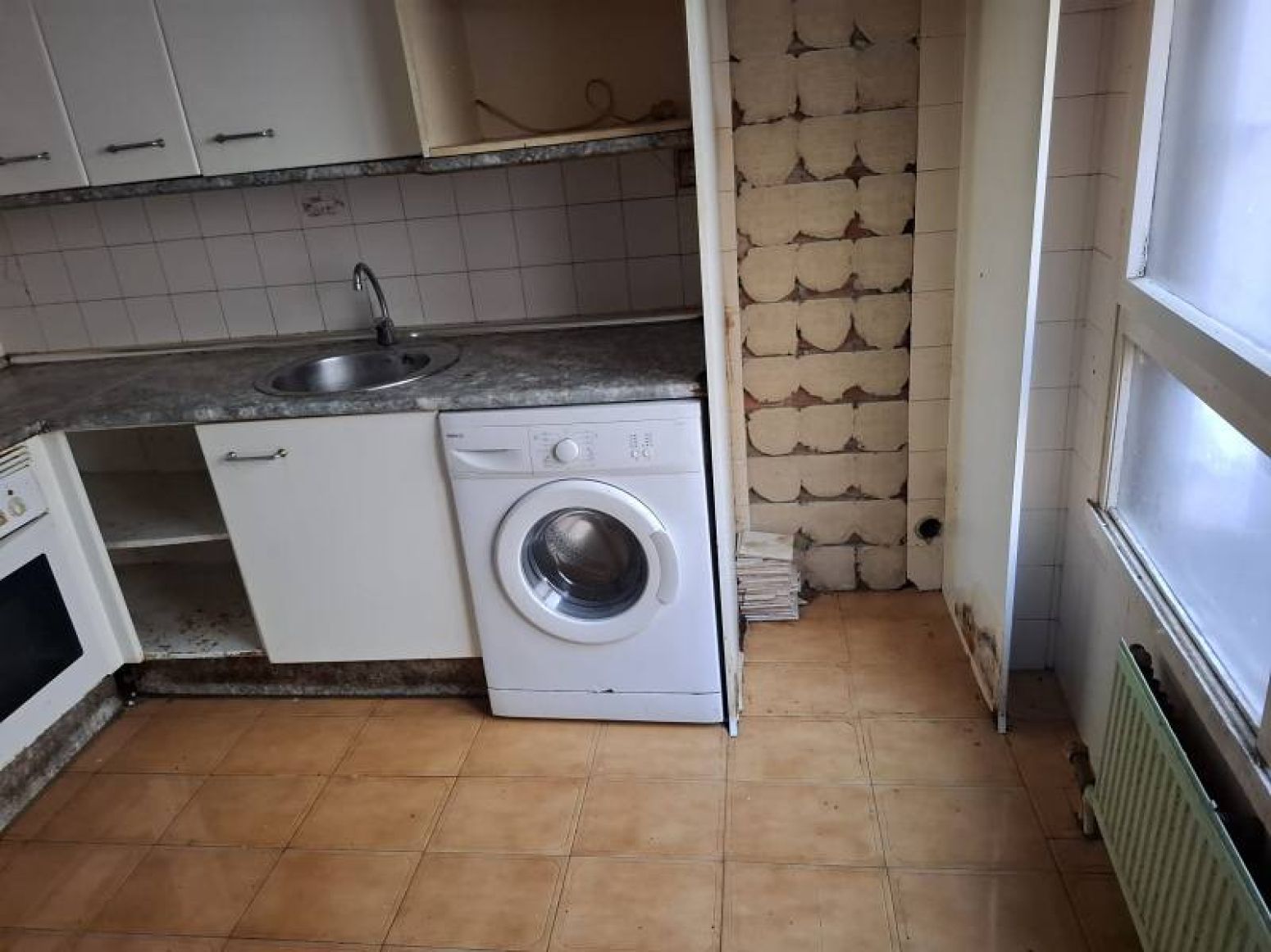 Cocina de Piso en venta en Oviedo  con Calefacción