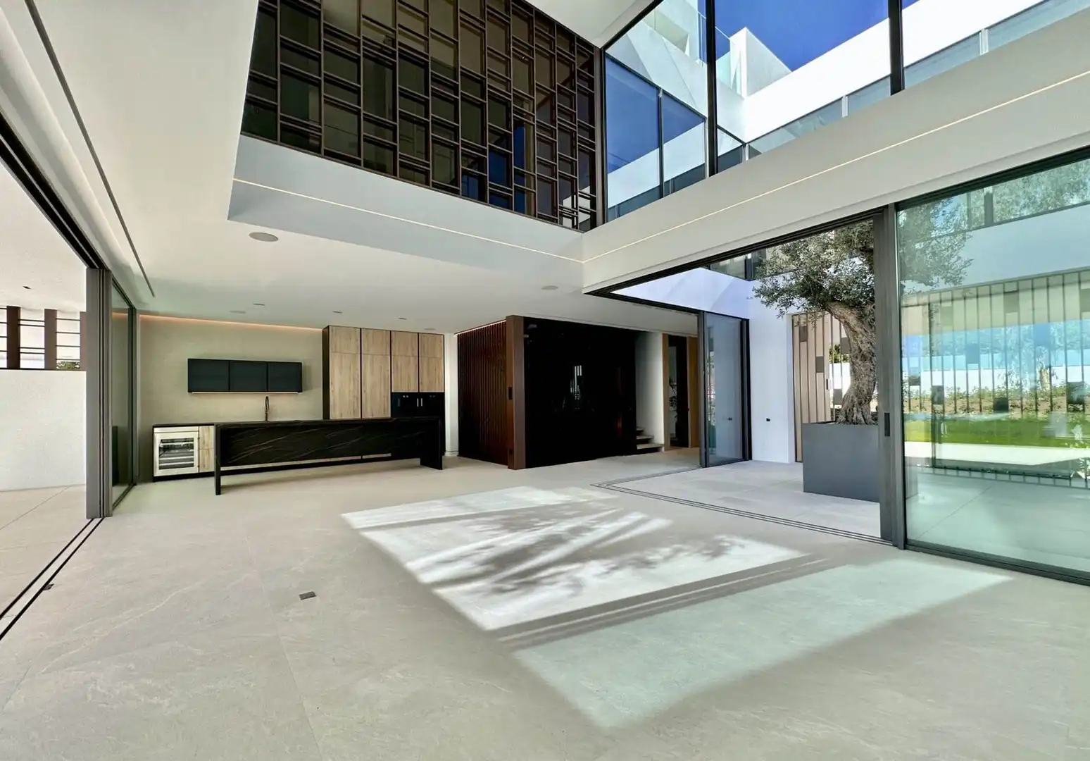 Vivienda con piscina en venta en Calle los Granados 18, imagen 4