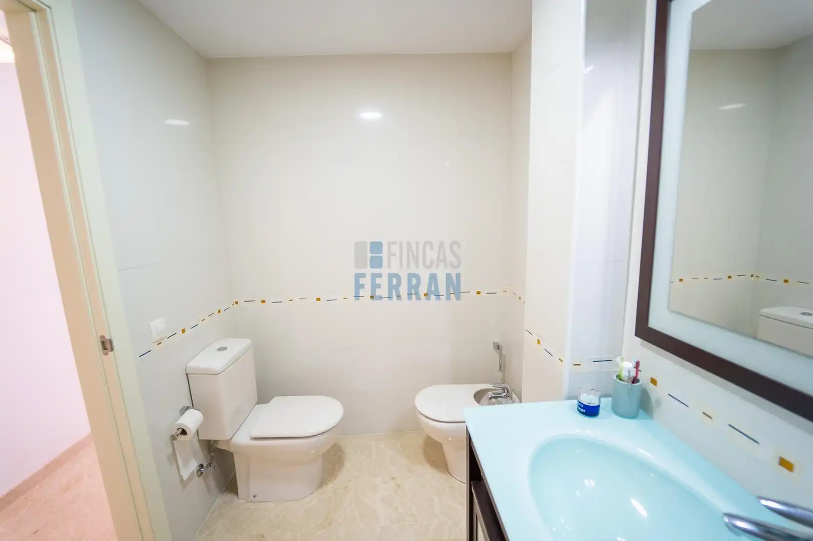 Badezimmer von Dachboden zum Verkauf in El Vendrell mit Klimaanlage, Terrasse und Abstellraum