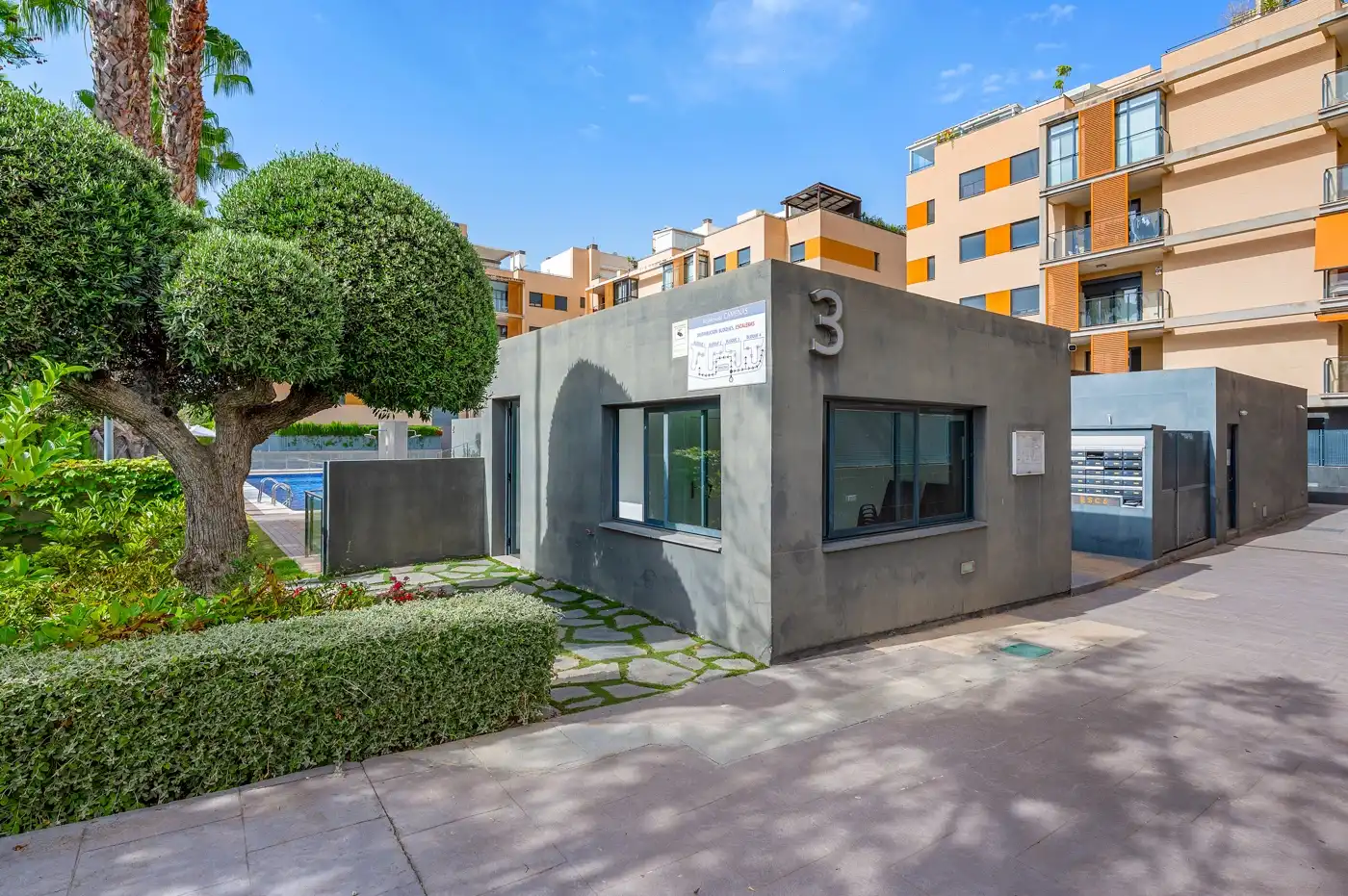 Außenansicht von Erdgeschoss zum Verkauf in El Campello mit Heizung, Privatgarten und Terrasse