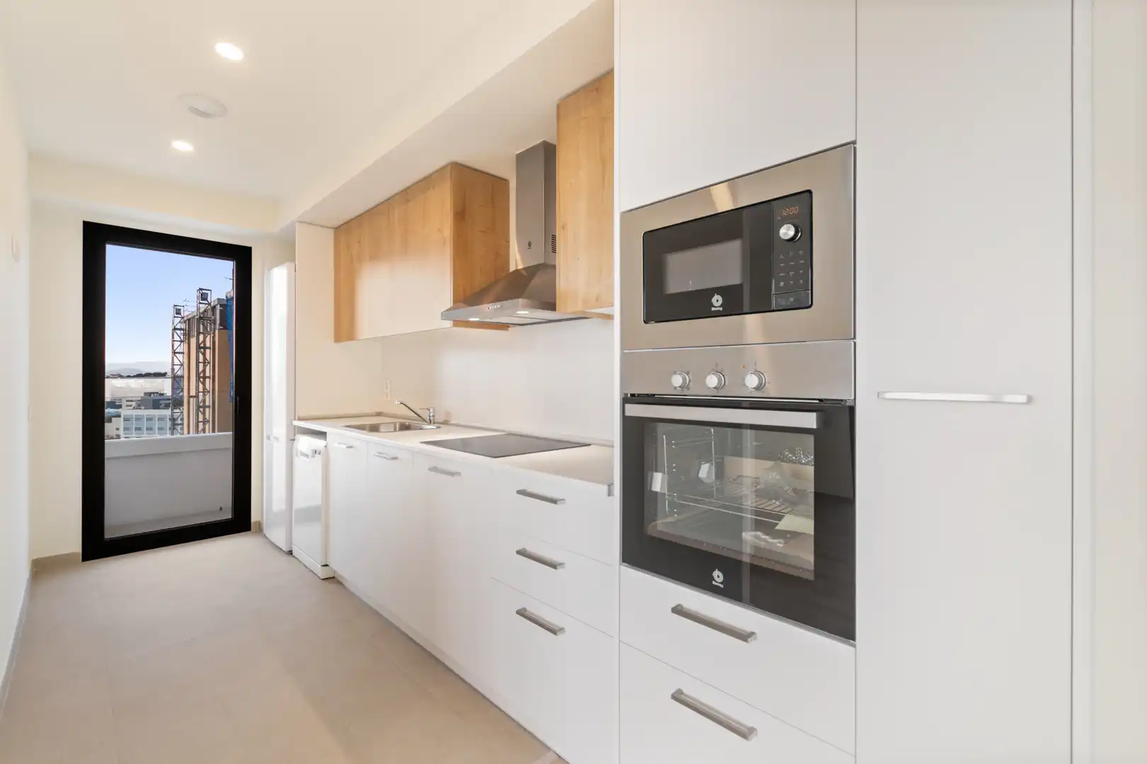 Küche von Wohnung zur Miete in Esplugues de Llobregat mit Klimaanlage, Heizung und Terrasse