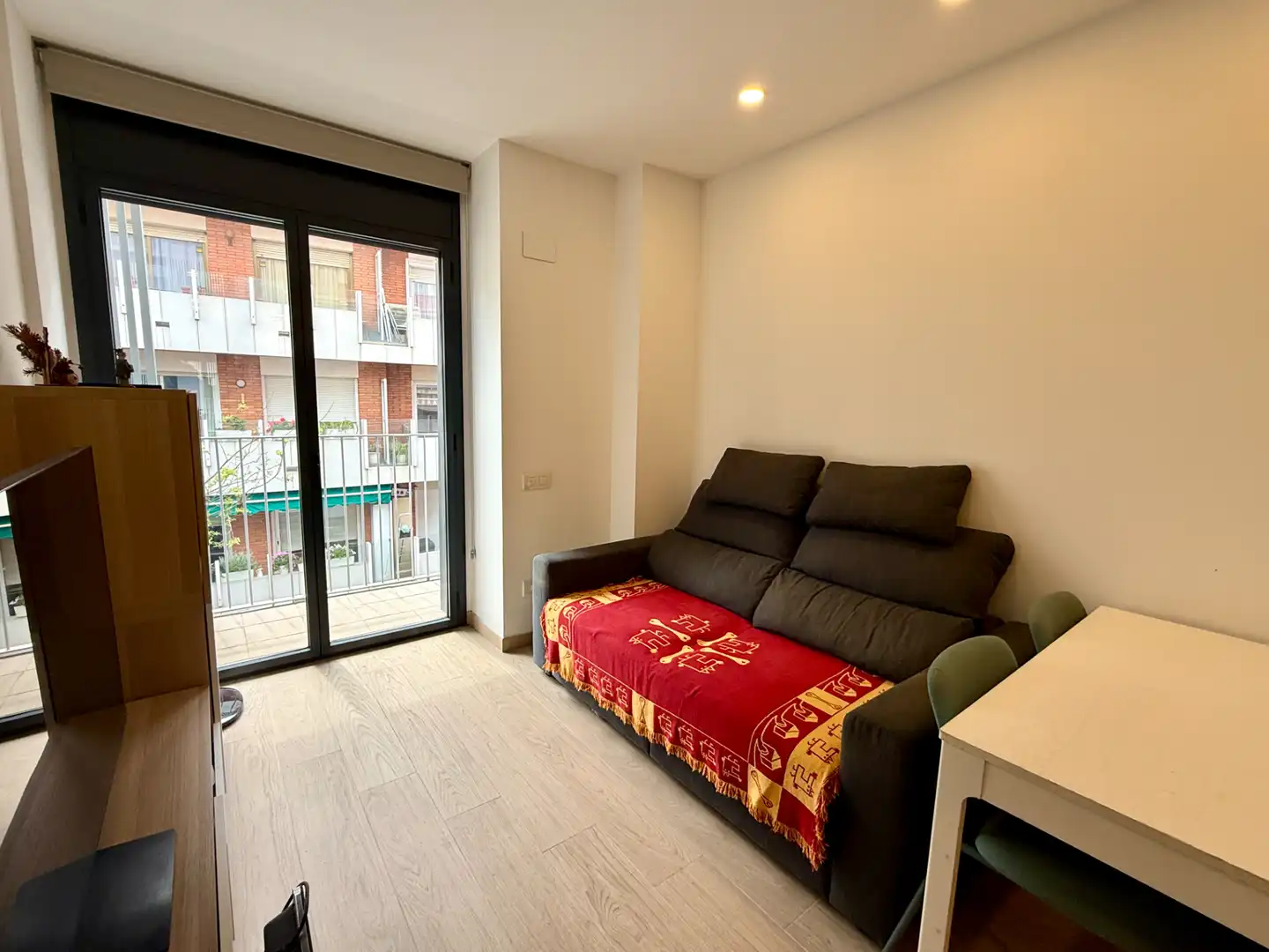 Wohnzimmer von Wohnung zum Verkauf in Barcelona mit Klimaanlage, Heizung und Parkett