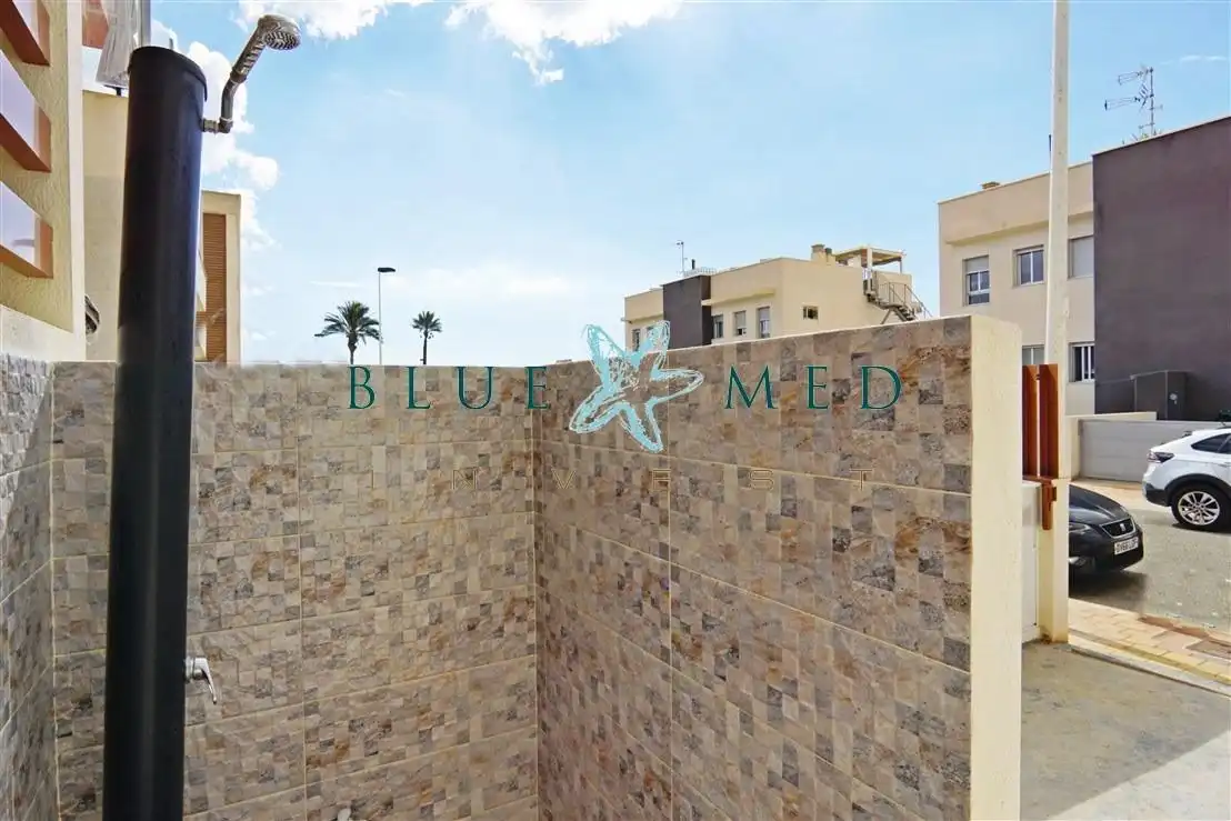 Vista exterior de Ático en venta en Puerto de Mazarrón