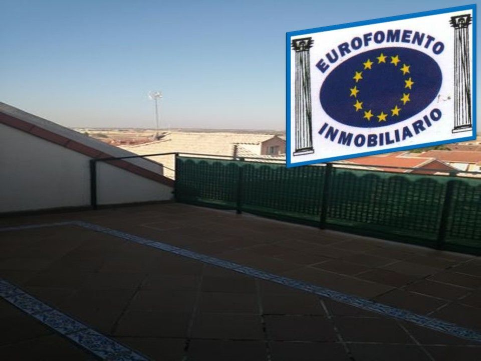 Terrassa de Dúplex de lloguer en Yuncos amb Calefacció i Moblat