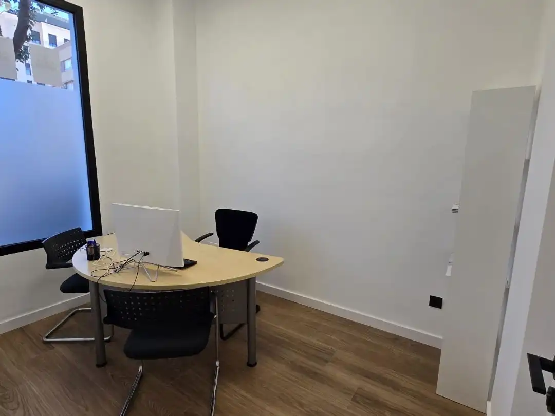 Office for rent in Almería