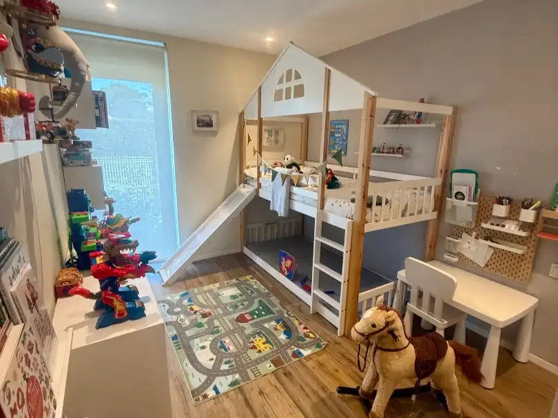 Habitación de Casa o chalet en venta en Gijón  con Aire acondicionado, Calefacción y Jardín privado
