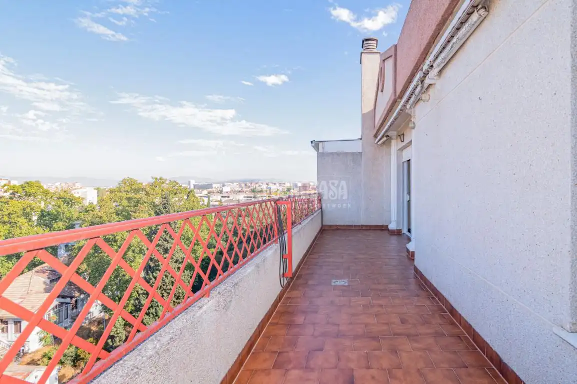 Terraza de Piso en venta en Granada con Calefacción, Terraza y Amueblado
