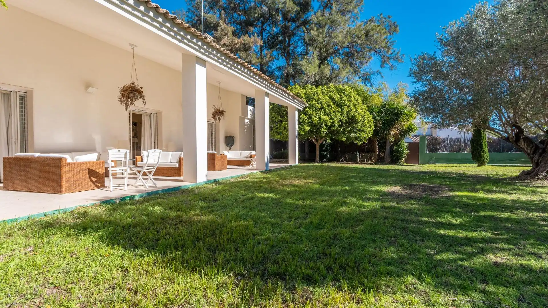 Jardí de Casa o xalet en venda en Rocafort amb Aire condicionat, Calefacció i Piscina