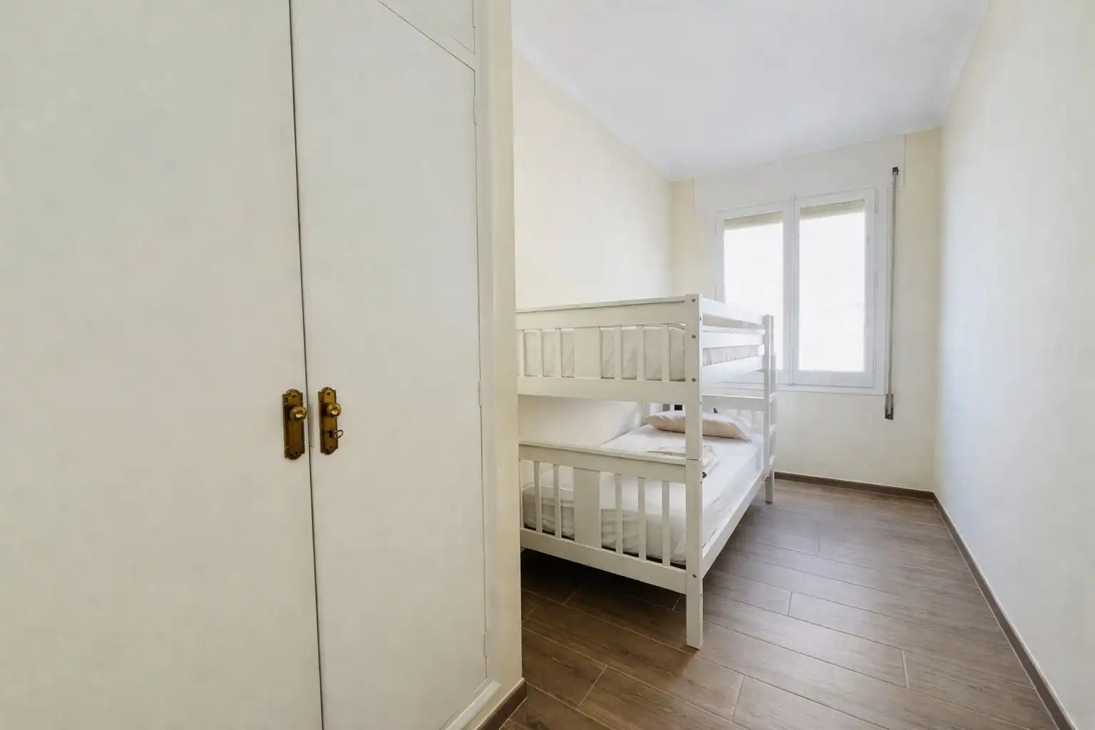 Bedroom of Flat for sale in Figueres  with Air Conditioner, Heating and Terrace
