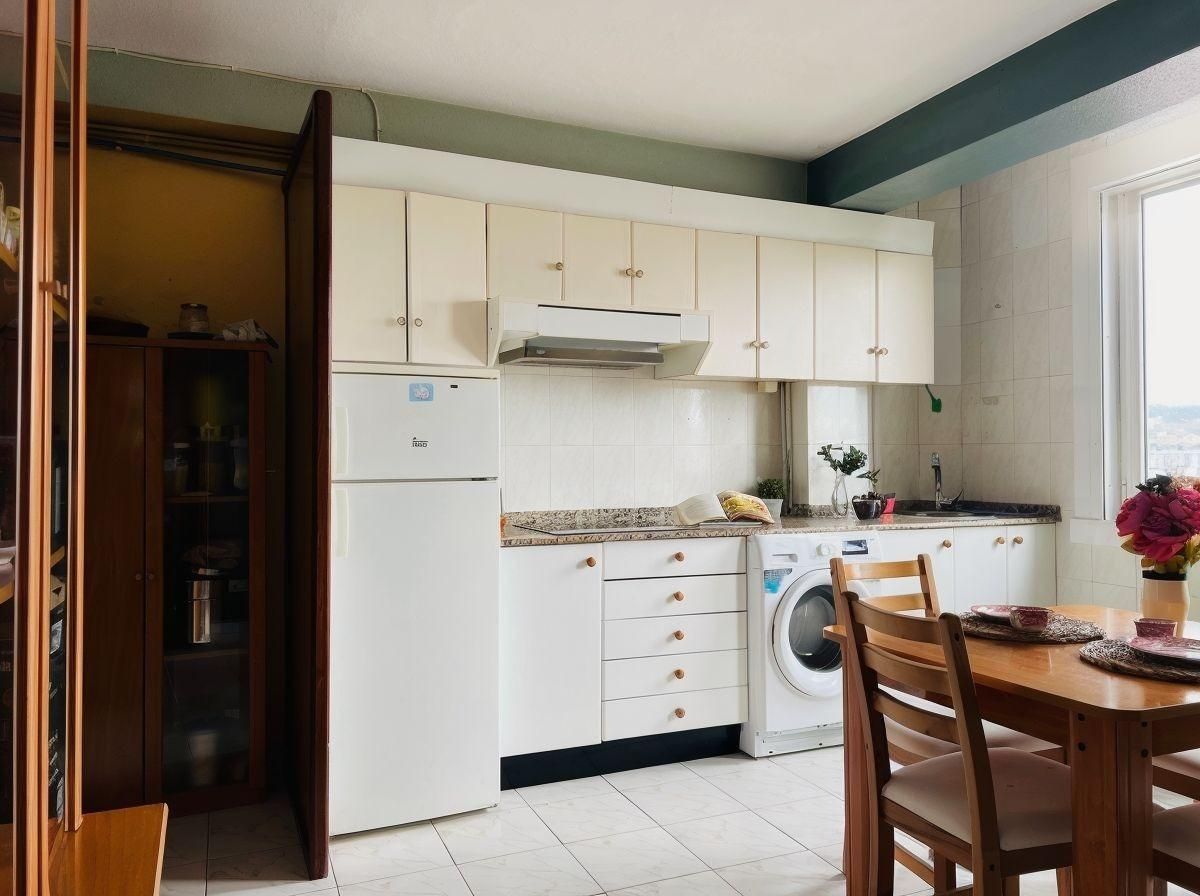 Cuina de Apartament en venda en A Coruña Capital  amb Parquet