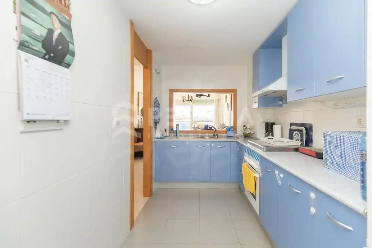 Kitchen of Flat for sale in Roquetas de Mar  with Air Conditioner, Terrace and Furnished