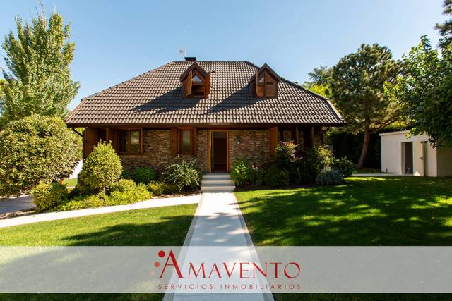 Casa-chalet en Venta en Puente de los Viveros en Berrocales de Jarama