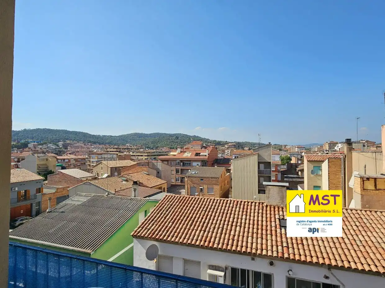 Flat with terrace for sale in Carrer dels Germans Arnalot