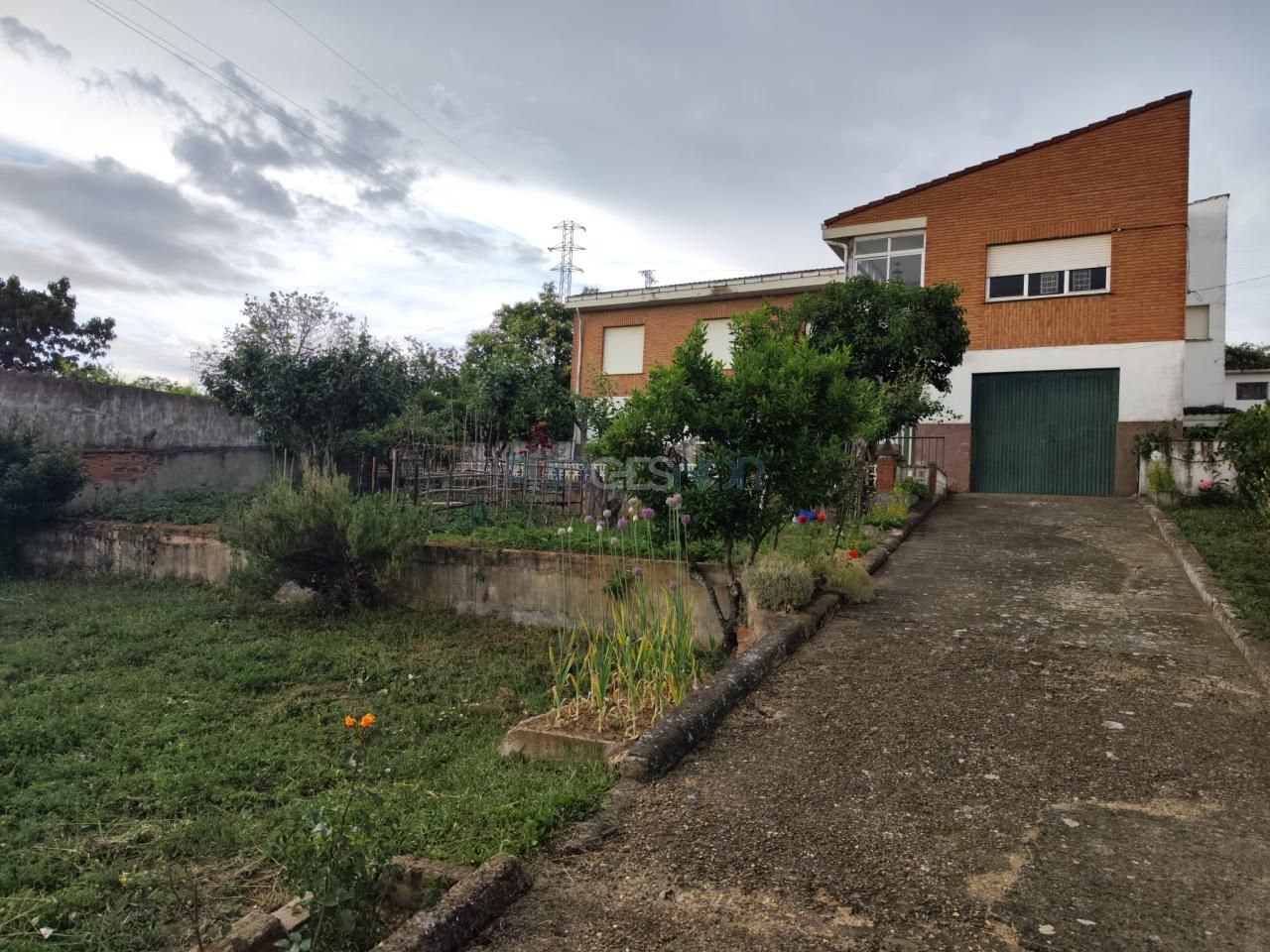 Casa o xalet en venda en San Andrés del Rabanedo amb Calefacció, Jardí privat i Traster