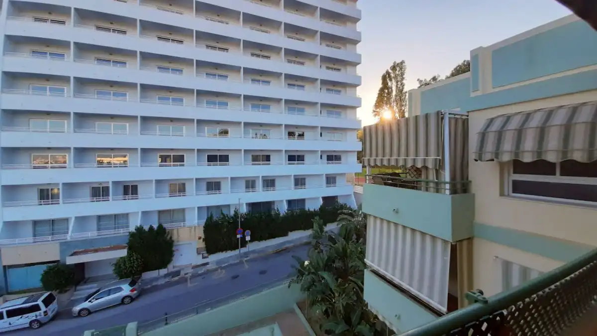 Vista exterior de Piso en venta en Torremolinos con Terraza
