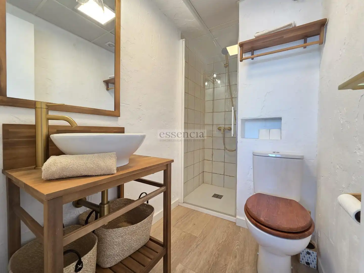 Baño de Apartamento en venta en Tavernes de la Valldigna con Terraza y Balcón